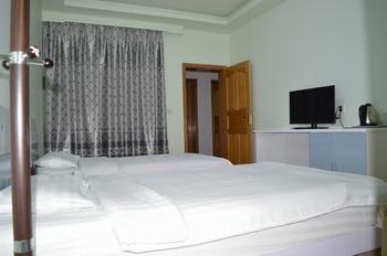 Tianwaitian Inn Лхаса Екстериор снимка